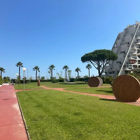 A * La Grande Motte